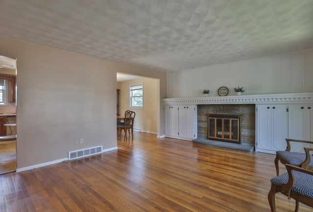 136 Sherwood Dr S, Marlborough, MA 01752