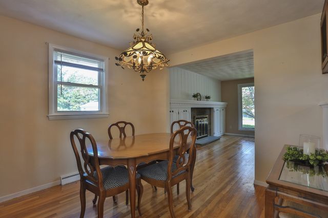 136 Sherwood Dr S, Marlborough, MA 01752