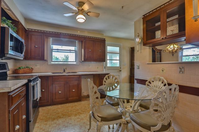 136 Sherwood Dr S, Marlborough, MA 01752