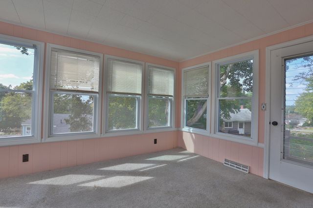 136 Sherwood Dr S, Marlborough, MA 01752