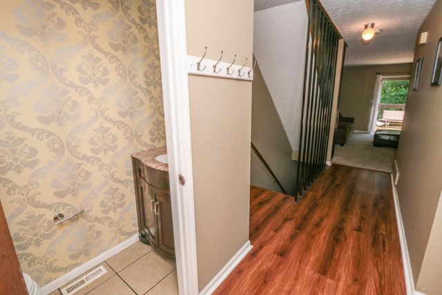 1967 Noble Run Way, 8, Columbus, OH 43229