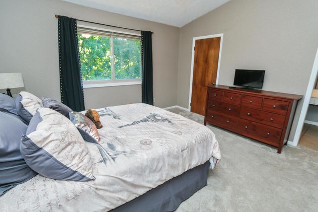 1967 Noble Run Way, 8, Columbus, OH 43229