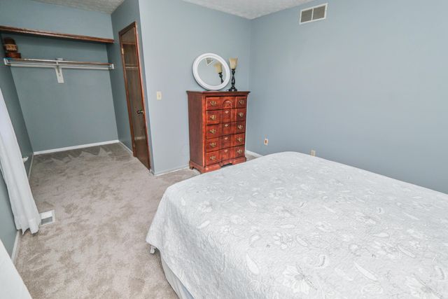 1967 Noble Run Way, 8, Columbus, OH 43229