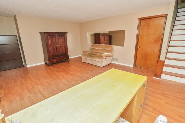 1967 Noble Run Way, 8, Columbus, OH 43229