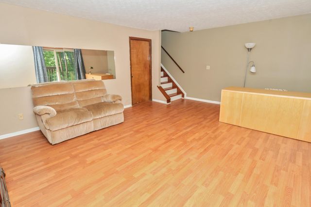 1967 Noble Run Way, 8, Columbus, OH 43229