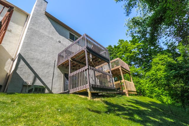 1967 Noble Run Way, 8, Columbus, OH 43229