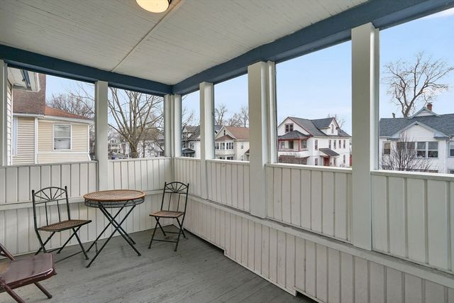 35-37 Narragansett St, Springfield, MA 01107