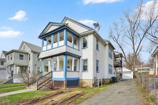 35-37 Narragansett St, Springfield, MA 01107