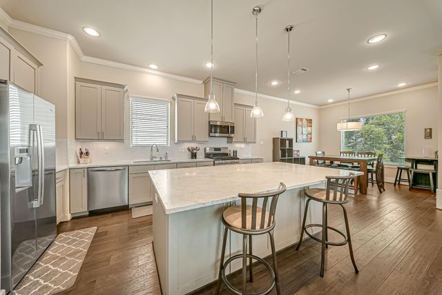 5916 Petty Street A, Houston, TX 77007