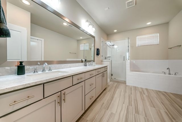 5916 Petty Street A, Houston, TX 77007