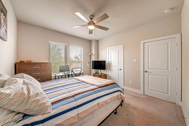 5916 Petty Street A, Houston, TX 77007