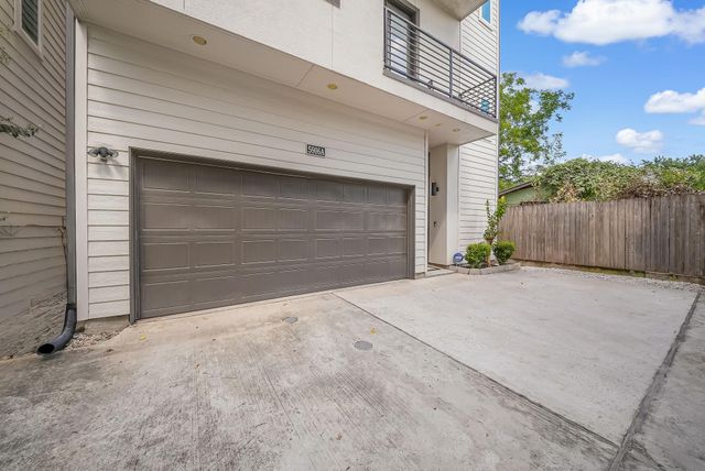 5916 Petty Street A, Houston, TX 77007