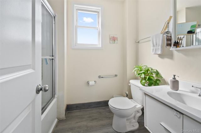 2710 Lurting Avenue, Bronx, NY 10469