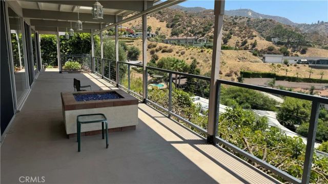 1345 Paseo Redondo, Burbank, CA 91501