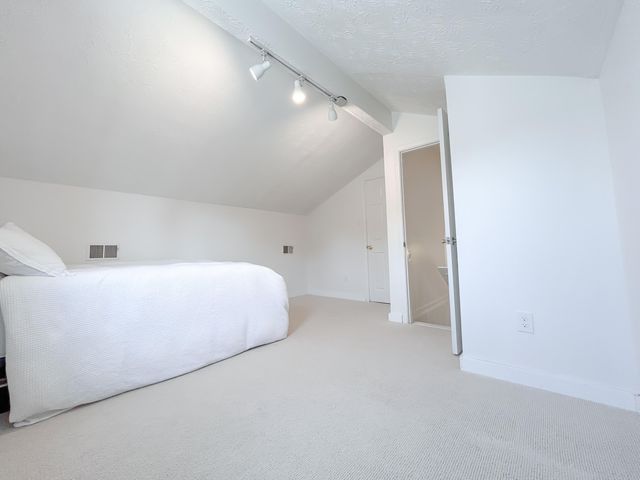 3332 Fox Trace Road, Lexington, KY 40515