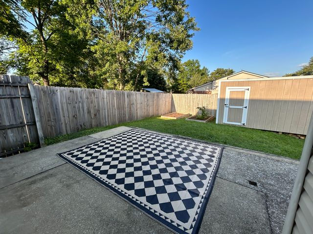 3332 Fox Trace Road, Lexington, KY 40515