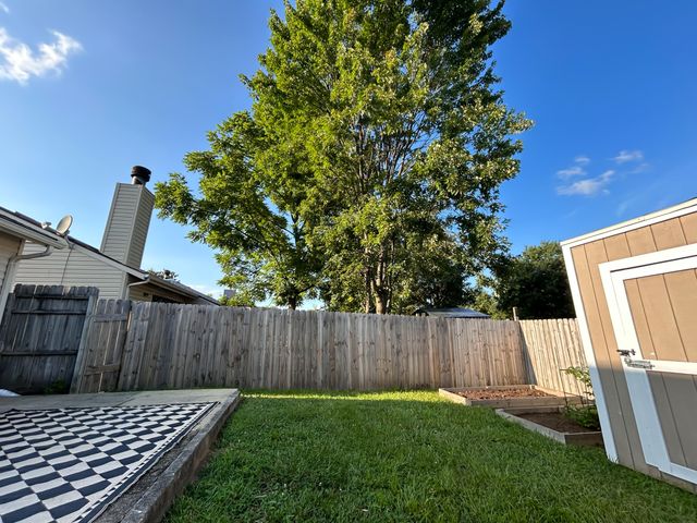 3332 Fox Trace Road, Lexington, KY 40515