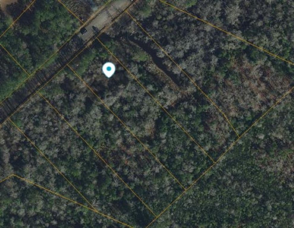 1227 Rainbow Dr., Loris, SC 29569