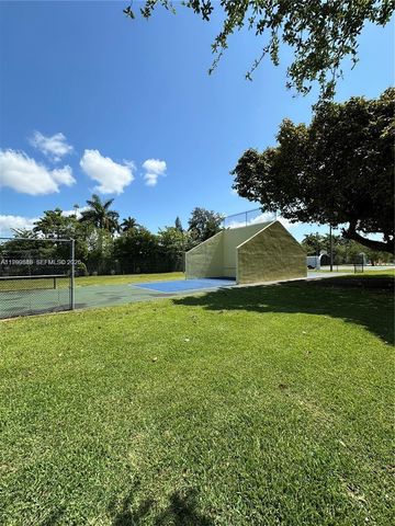 434 NW 85th St Rd 434, Miami, FL 33150