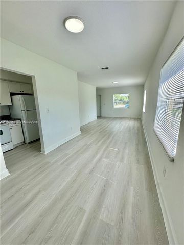 434 NW 85th St Rd 434, Miami, FL 33150