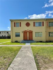 434 NW 85th St Rd 434, Miami, FL 33150