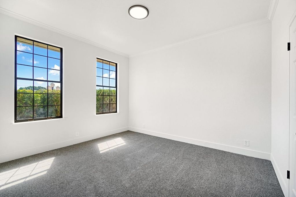 Image 30 of property listing at 16936 Karen Road, Madera, CA 93636