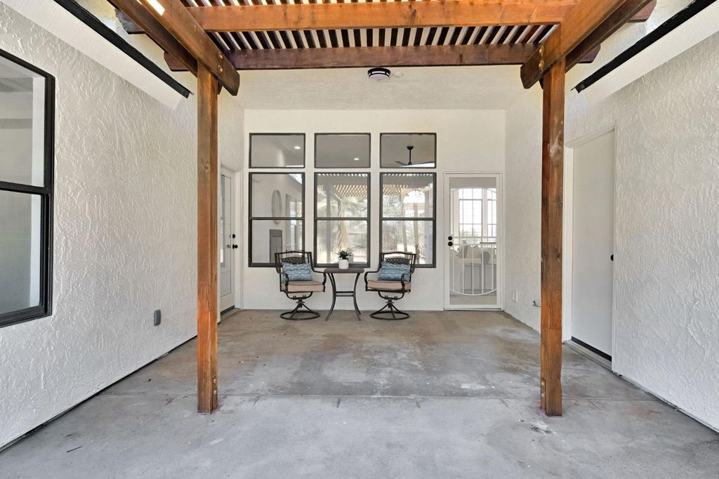 Image 34 of property listing at 16936 Karen Road, Madera, CA 93636