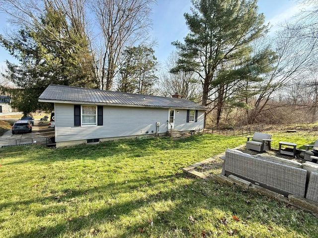 675 Berry Road, Howard, OH 43028