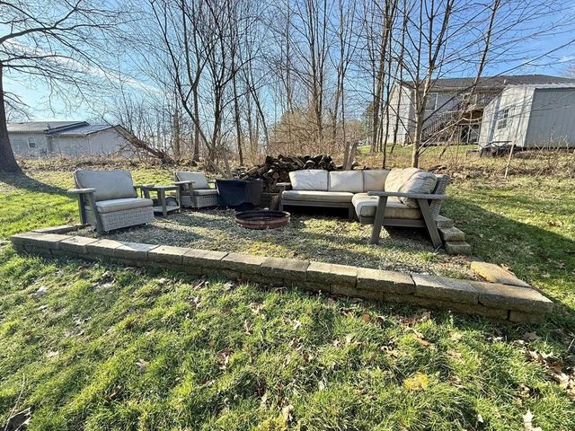 675 Berry Road, Howard, OH 43028