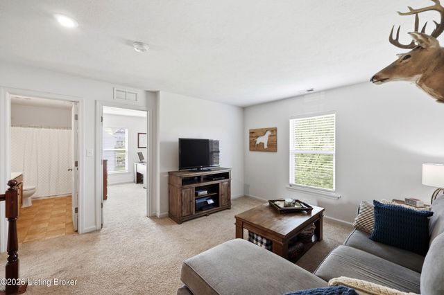 301 Copper Creek Dr, Mt Washington, KY 40047