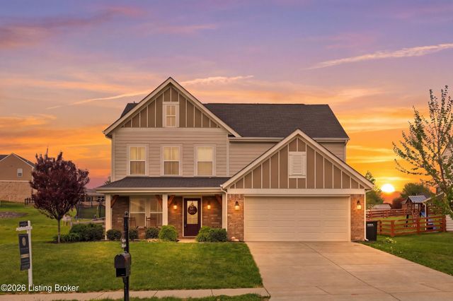 301 Copper Creek Dr, Mt Washington, KY 40047