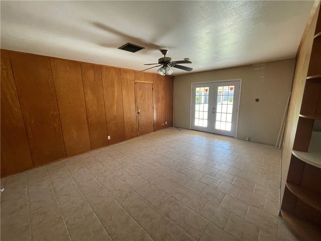 4210 Dolphin Pl, Corpus Christi, TX 78411