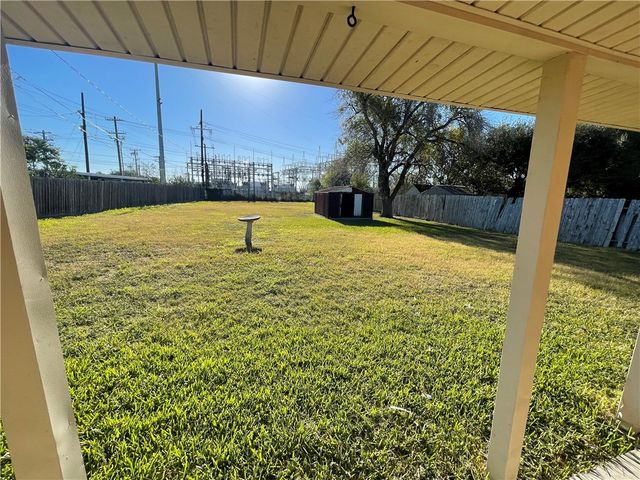 4210 Dolphin Pl, Corpus Christi, TX 78411