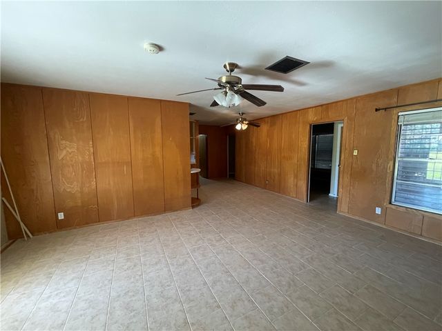 4210 Dolphin Pl, Corpus Christi, TX 78411