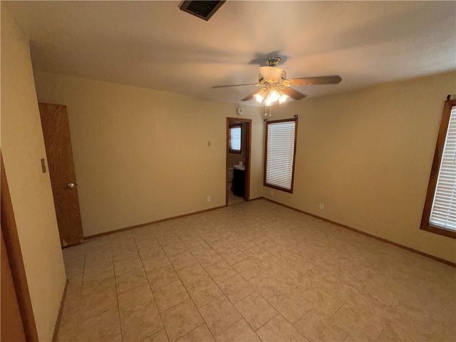 4210 Dolphin Pl, Corpus Christi, TX 78411