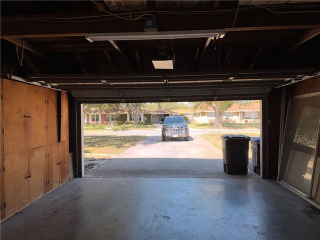 4210 Dolphin Pl, Corpus Christi, TX 78411