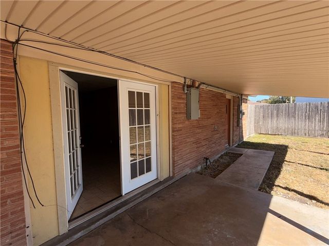 4210 Dolphin Pl, Corpus Christi, TX 78411