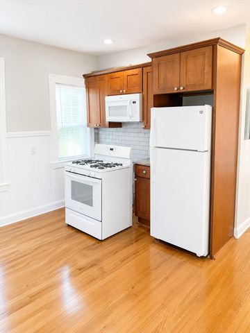 832 Montello 3, Brockton, MA 02301
