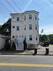 832 Montello 3, Brockton, MA 02301