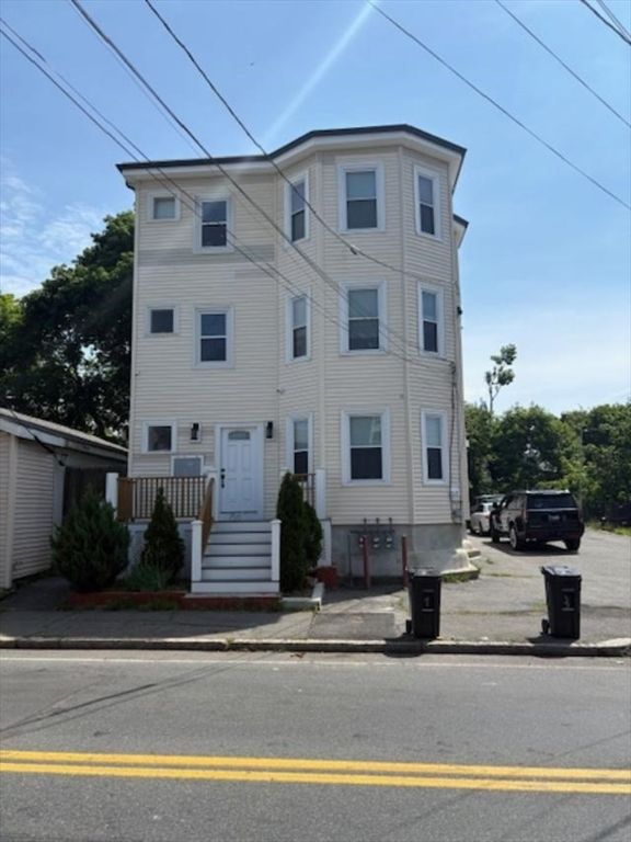 832 Montello 3, Brockton, MA 02301