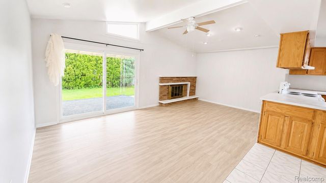 2253 BERNICE Avenue, Warren, MI 48091