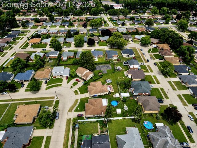 2253 BERNICE Avenue, Warren, MI 48091
