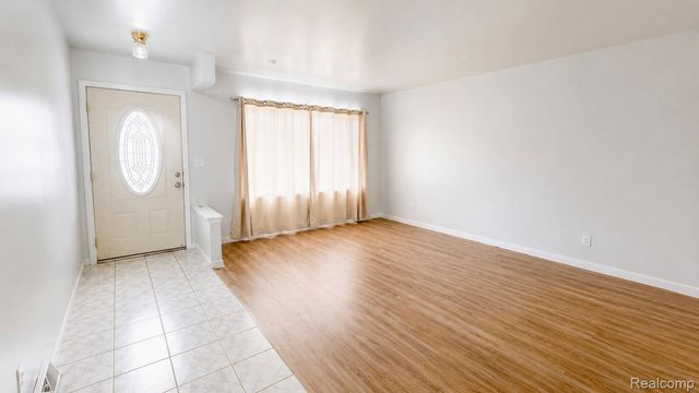 2253 BERNICE Avenue, Warren, MI 48091