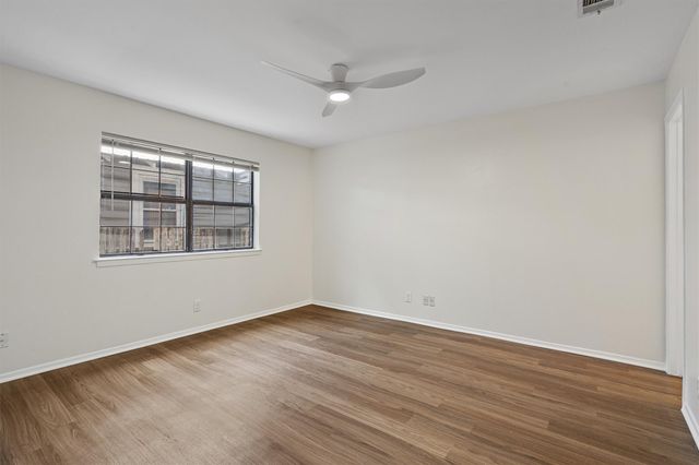 2907 Pearl ST 102, Austin, TX 78705
