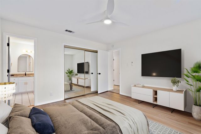 2907 Pearl ST 102, Austin, TX 78705
