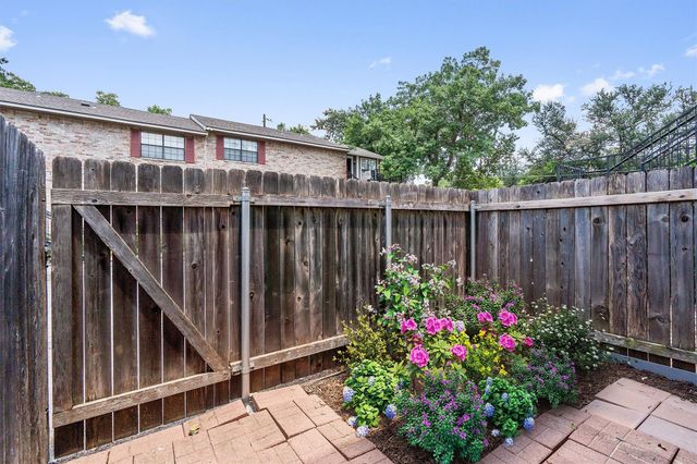 2907 Pearl ST 102, Austin, TX 78705
