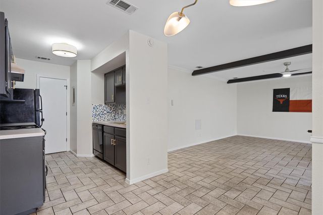 2907 Pearl ST 102, Austin, TX 78705