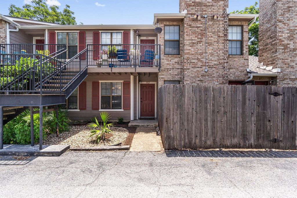 2907 Pearl ST 102, Austin, TX 78705