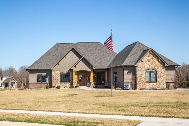 4264 Chapel Hill Court, Bargersville, IN 46106