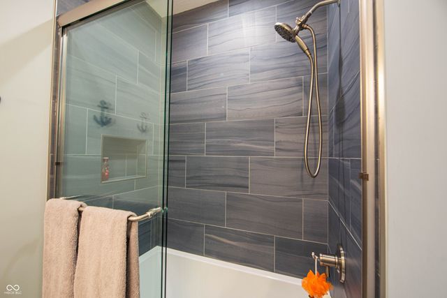 4264 Chapel Hill Court, Bargersville, IN 46106